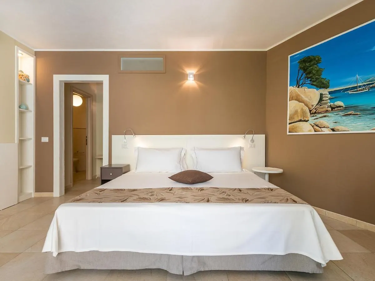 B&B Giglio Di Chia Domus De Maria Frühstückspension